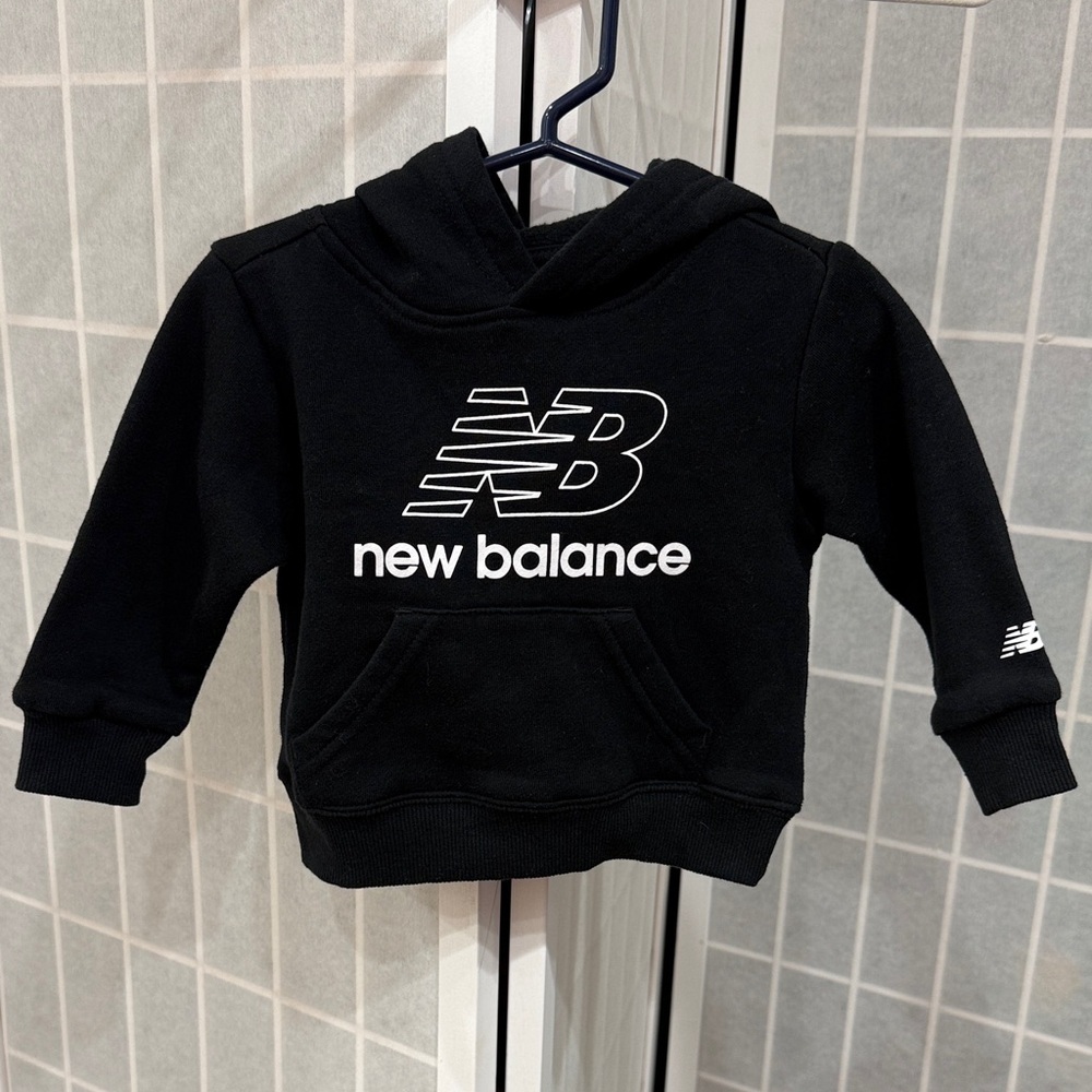 New Balance Toddler Black Sweatshirt with Hood Size 12M